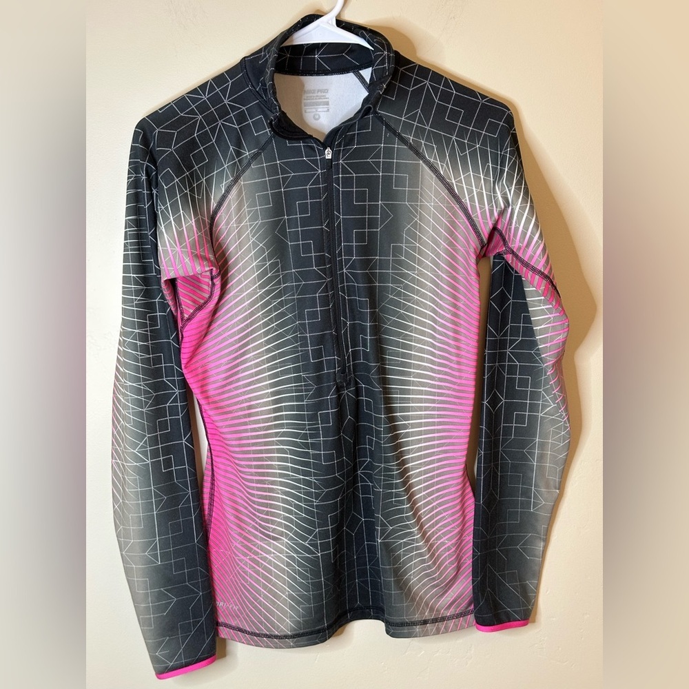 Women’s Nike Pro Medium Ling Sleeve Fleece Lined 1/4 Zip Performance Top- 18 P2P